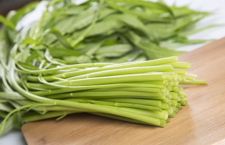 辟谣 | 空心菜是“万毒之王”，重金属超标？来看真相