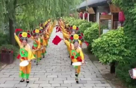 辽宁大连石河村：太平鼓舞唤“乡愁” 传承引来八方客