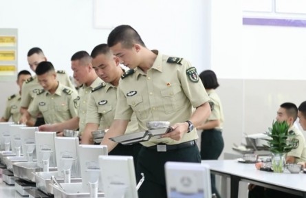 “东风快递”首家“智慧食堂”上线啦！