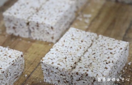 安徽歙县冻米糖：年味渐浓忆乡愁