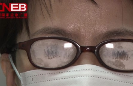 戴口罩时如何防止眼镜生雾