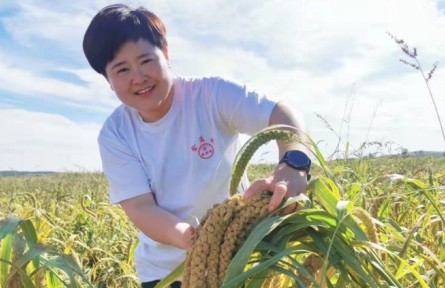 马小梅：行走在田间地头的新农人