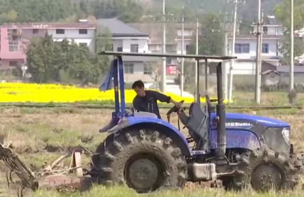 江西宜春：精准服务 助力春耕春播增速增效
