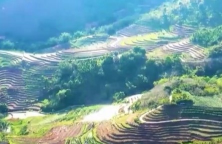 大美中国（2022年4月1日）