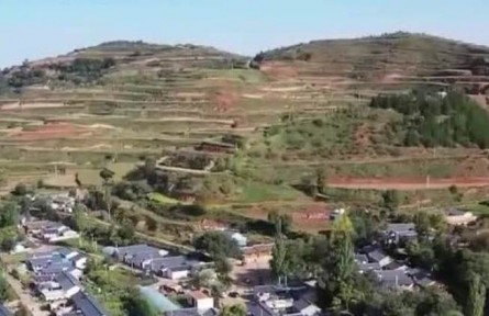 【奋进新征程 建功新时代·伟大变革】基础设施补短板 山乡巨变焕新颜