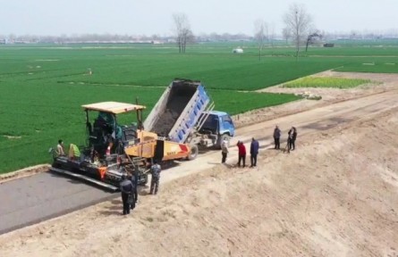 河南：抢抓施工时机 加快高标准农田建设