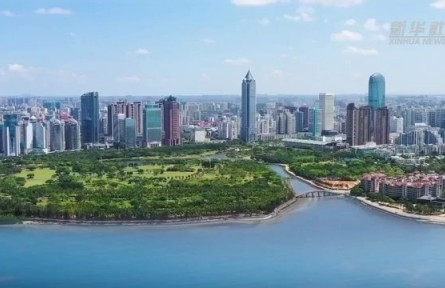 “把种子牢牢攥在自己手里”——南繁科技创新助推种业振兴见闻记