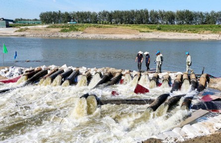 湖北省97.3万干部群众参加抗旱 农村供水保障情况总体正常