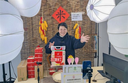 黑土地上“新农人”：乡村振兴的“领头羊”