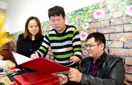 “中国青年五四奖章”获得者廖竹生：残疾青年逐梦乡村