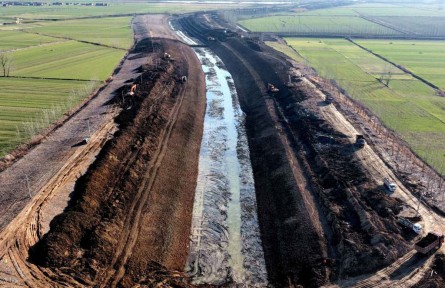 江苏泗洪：闲冬变冬忙 水利疏浚工程建设如火如荼