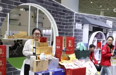 拓销路、得货源，产品亮相即火爆！更多外贸优品走进千家万户