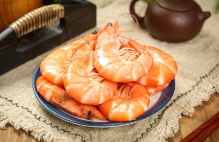 辟谣|西红柿和虾不能一块吃，会食物中毒？