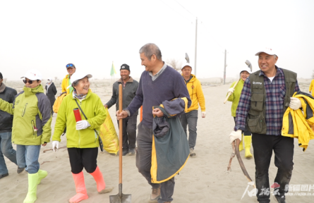 敢教黄沙换春裳——院士带志愿者团队十一载植绿塔克拉玛干沙漠