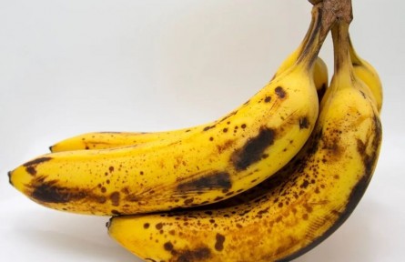 辟谣|黑了的香蕉、出现结晶的蜂蜜都不能吃了?