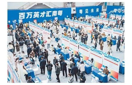 放宽就业社保年龄限制，意味着什么？