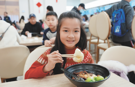 辽宁文化长廊|“玉猪龙馒头”春节热销3200多个，国宝“蒸”火了！