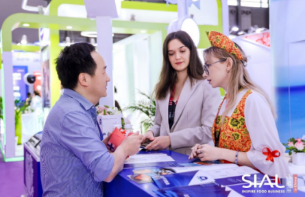 “产得好”还需“卖得好” 陕西食饮产品借国际食品展拓全球市场
