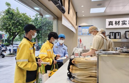 组建外卖骑手“食品安全监督队”!市场监管总局:切实增强外卖骑手食品安全监督能力